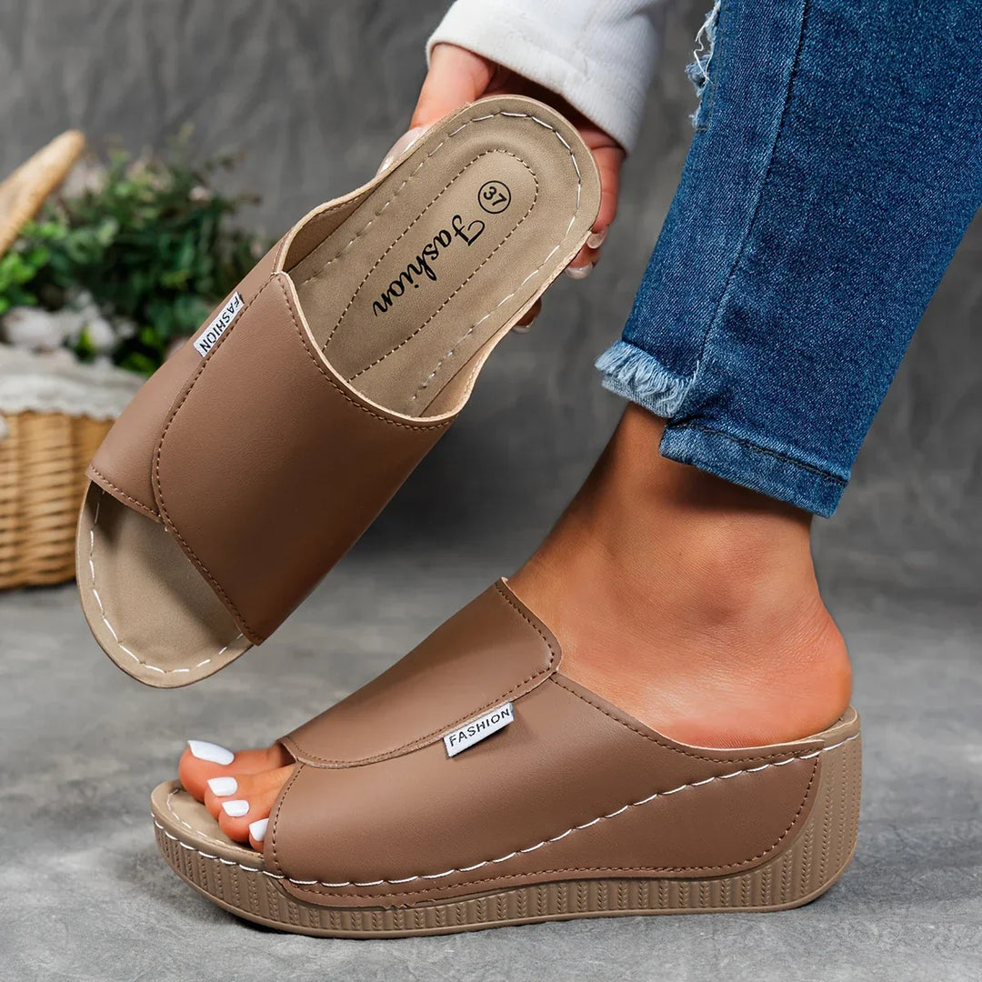 TAMARA | CLASSIC COMFORT WALKING SANDALS