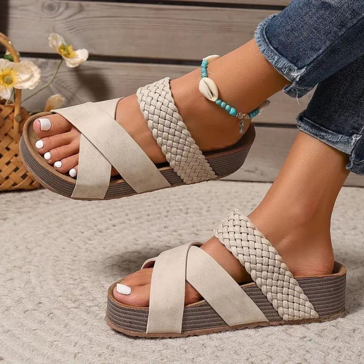 VIVIAN | ORTHOPAEDIC SANDALS WITH COMFORT DESIGN