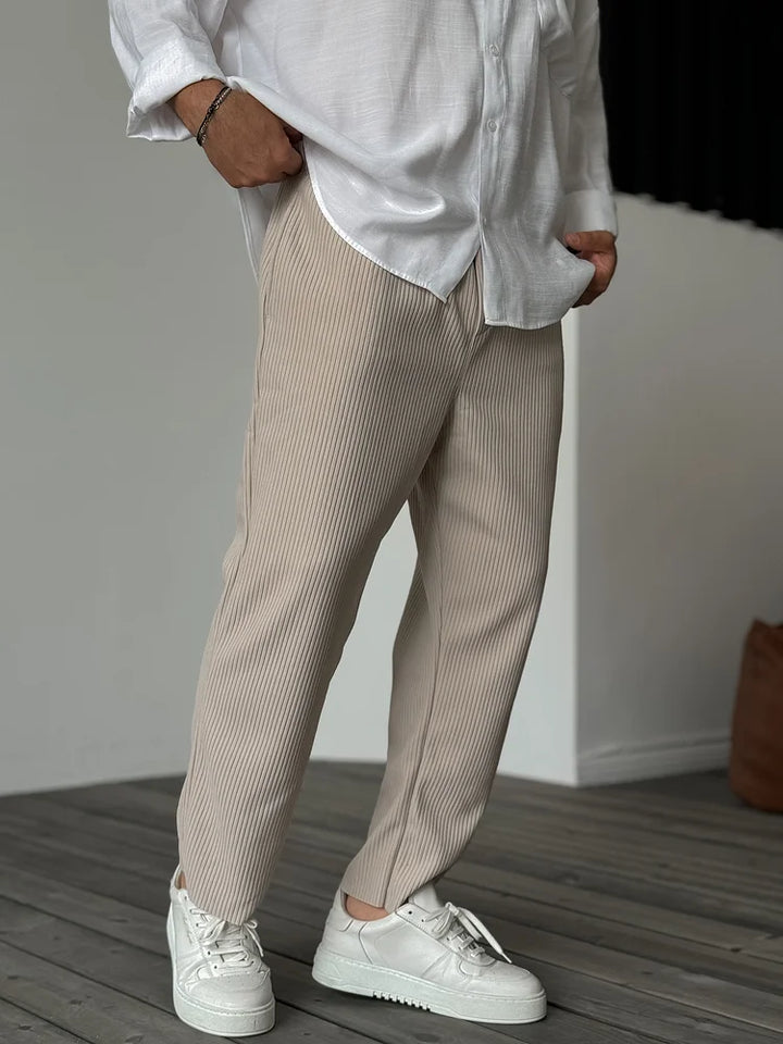 Fashionable Men's Baggy Pants